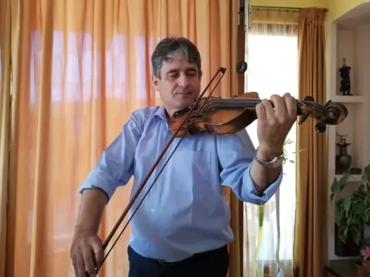 Un drum, o pompă și mult echilibru – rețeta lui Gabi Pleșa