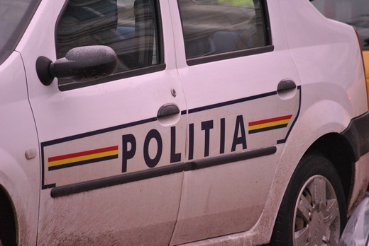 Copil de 5 ani, lovit de un autoturism pe o stradă din Alba Iulia