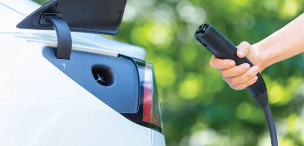 Se scumpește încărcarea la mașinile electrice